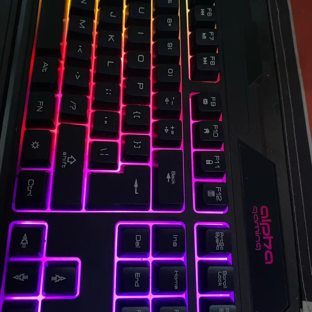 Gaming Keyboard - Light Up